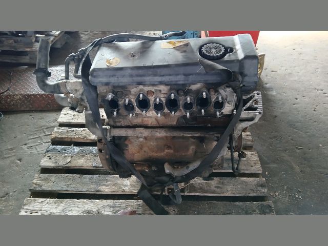 bontott RENAULT MASTER Motor (Fűzött blokk hengerfejjel)