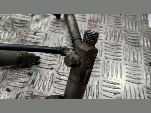 bontott RENAULT MASTER Porlasztó (1 db)