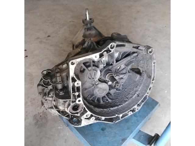 bontott RENAULT MASTER Váltó (Mechanikus)