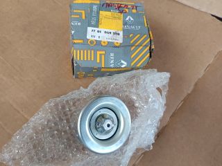 bontott RENAULT MASTER Szíjfeszítő Görgő