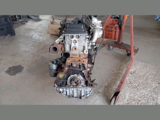 bontott RENAULT MASTER Motor (Fűzött blokk hengerfejjel)