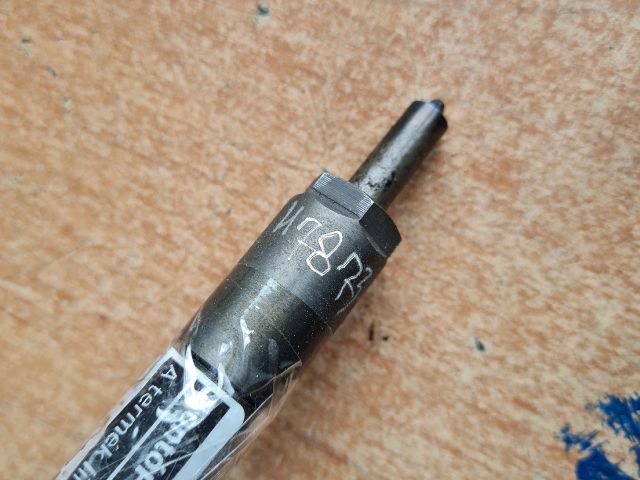 bontott RENAULT MASTER Porlasztó (1 db)