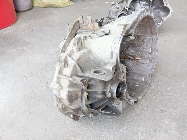 bontott RENAULT MASTER Váltó (Mechanikus)