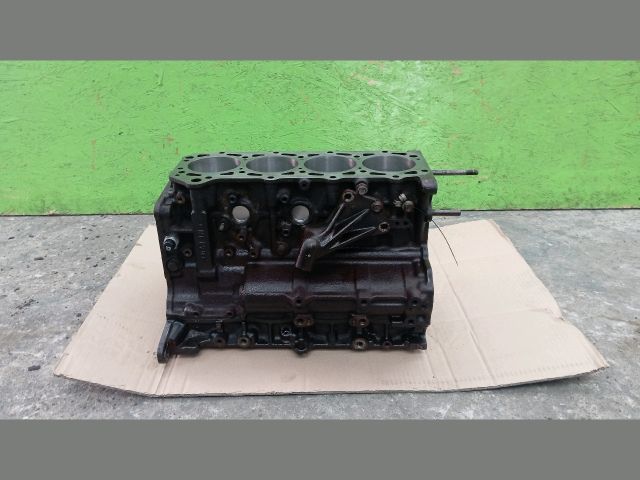 bontott RENAULT MASTER Motorblokk (Fűzött)