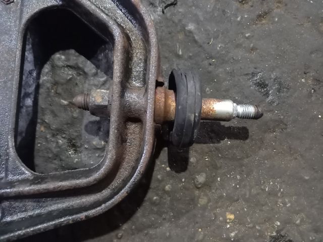 bontott RENAULT MASTER Váltó Tartó Bak (Pozíciófüggetlen)