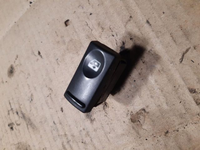 bontott RENAULT MASTER Ablakemelő Kapcsoló (Pozíciófüggetlen)