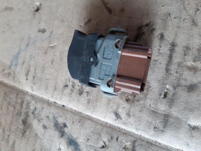 bontott RENAULT MASTER Ablakemelő Kapcsoló (Pozíciófüggetlen)