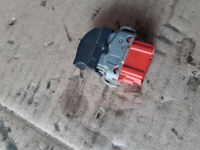 bontott RENAULT MASTER Ablakemelő Kapcsoló (Pozíciófüggetlen)