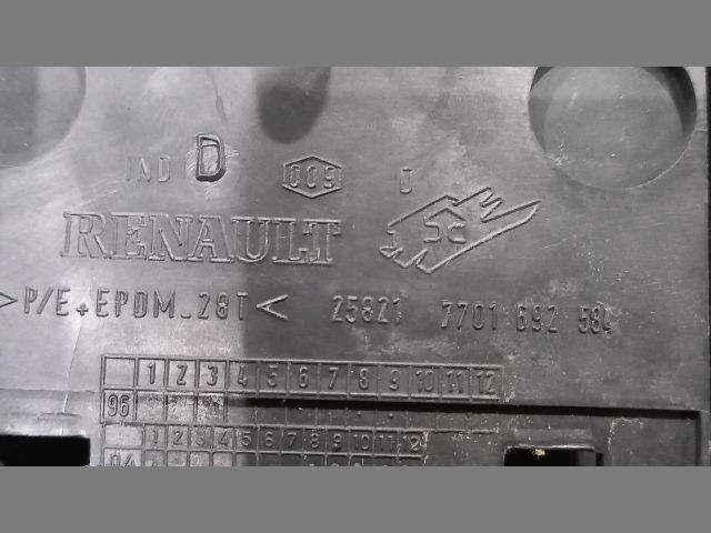 bontott RENAULT MASTER Bal B Oszlop Díszléc