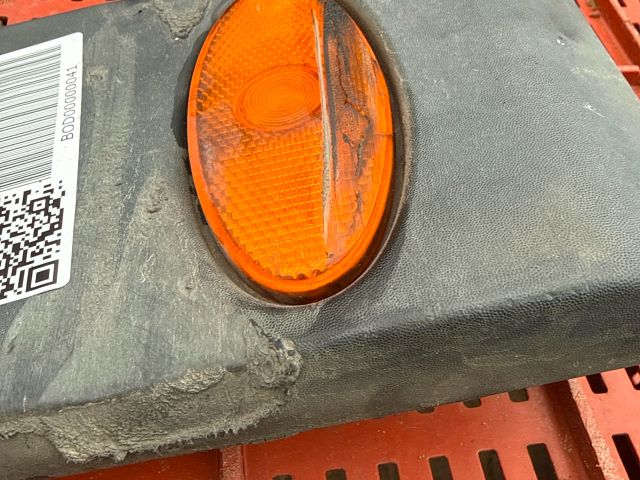 bontott RENAULT MASTER Bal B Oszlop Díszléc