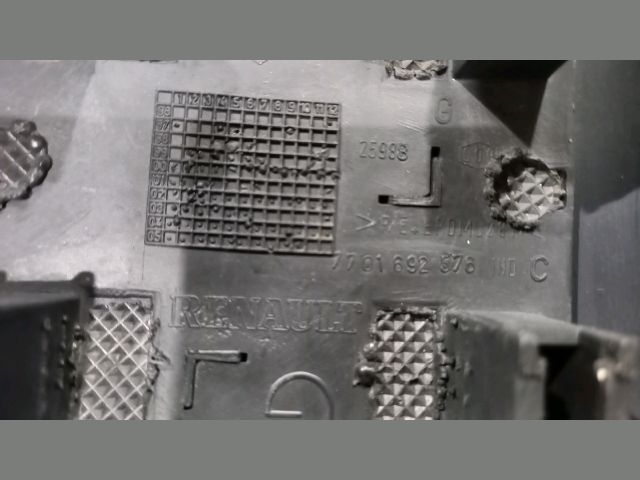 bontott RENAULT MASTER Bal B Oszlop Díszléc