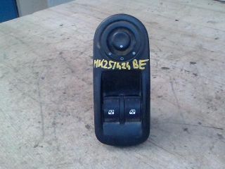 bontott RENAULT MASTER Bal első Ablakemelő Kapcsoló