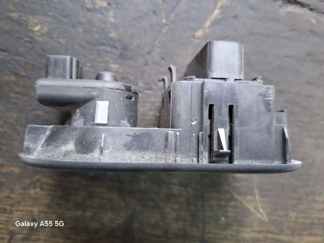 bontott RENAULT MASTER Bal első Ablakemelő Kapcsoló