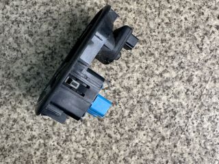 bontott RENAULT MASTER Bal első Ablakemelő Kapcsoló