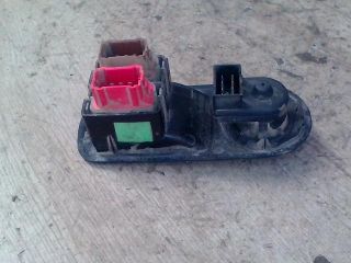 bontott RENAULT MASTER Bal első Ablakemelő Kapcsoló