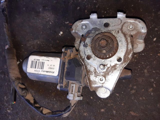 bontott RENAULT MASTER Bal első Ablakemelő Motor