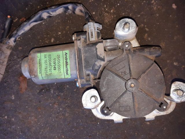 bontott RENAULT MASTER Bal első Ablakemelő Motor