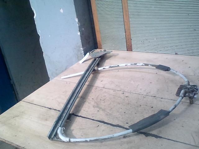 bontott RENAULT MASTER Bal első Ablakemelő Szerkezet (Mechanikus)