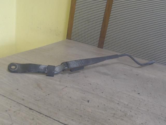 bontott RENAULT MASTER Bal első Ablaktörlő Kar