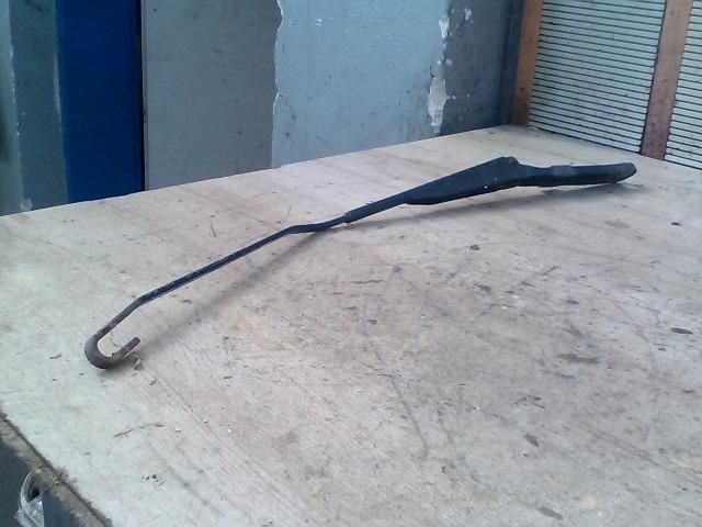 bontott RENAULT MASTER Bal első Ablaktörlő Kar