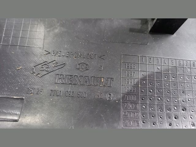 bontott RENAULT MASTER Bal első Ajtó Díszléc