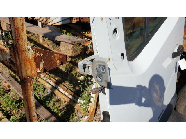 bontott RENAULT MASTER Bal első Ajtó (Részeivel)