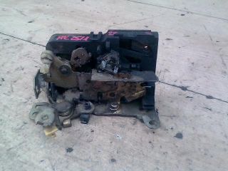 bontott RENAULT MASTER Bal első Ajtózár