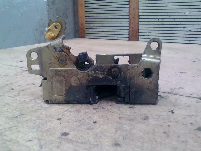 bontott RENAULT MASTER Bal első Ajtózár