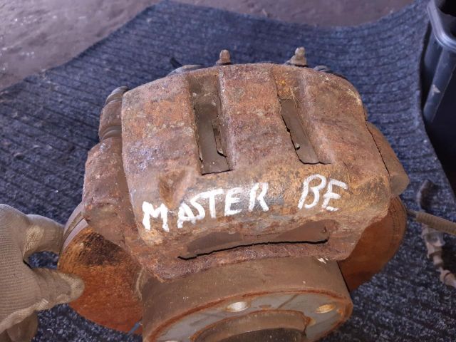 bontott RENAULT MASTER Bal első Csonkállvány Kerékaggyal