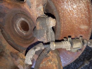 bontott RENAULT MASTER Bal első Csonkállvány Kerékaggyal