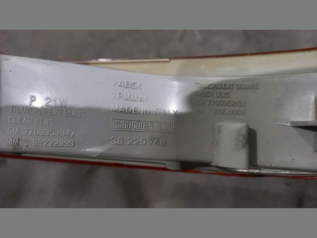 bontott RENAULT MASTER Bal első Irányjelző