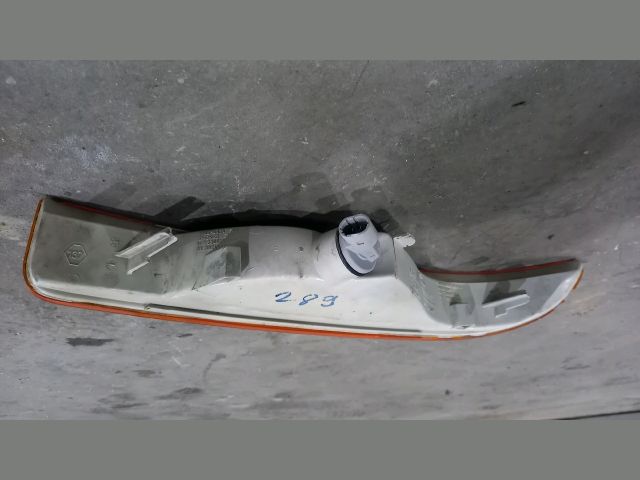 bontott RENAULT MASTER Bal első Irányjelző