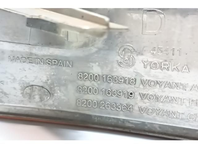 bontott RENAULT MASTER Bal első Irányjelző