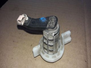 bontott RENAULT MASTER Bal első Zárbetét