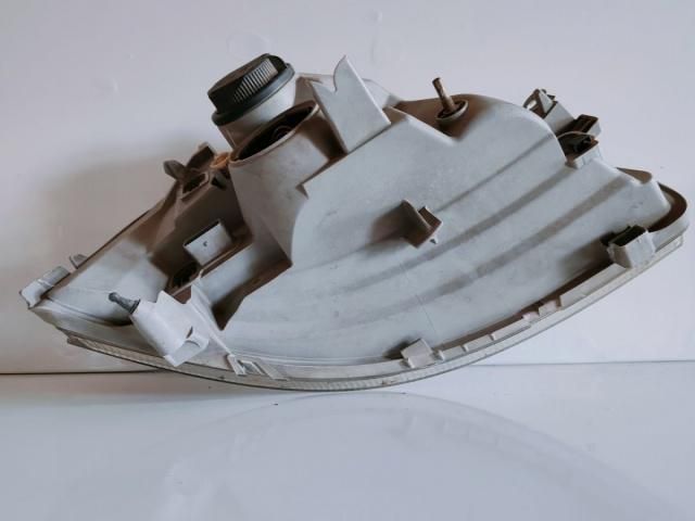 bontott RENAULT MASTER Bal Fényszóró