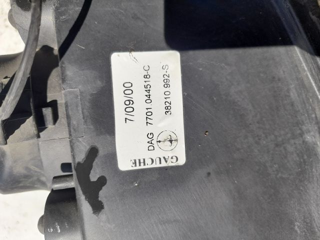 bontott RENAULT MASTER Bal Fényszóró