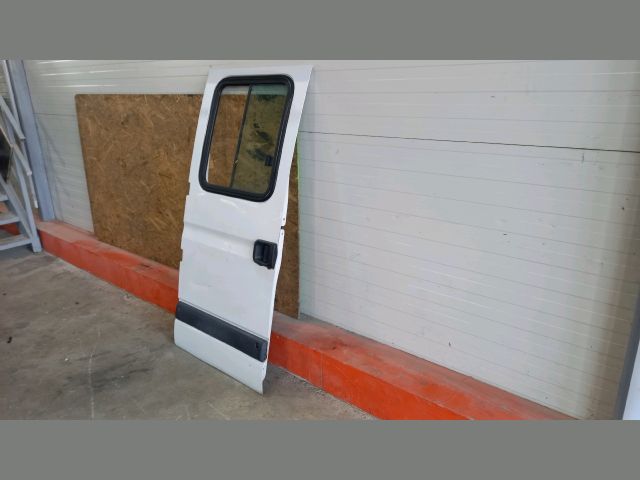 bontott RENAULT MASTER Bal hátsó Ajtó (Üres lemez)