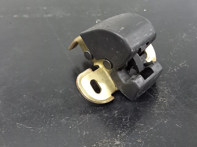 bontott RENAULT MASTER Bal hátsó Ajtózár