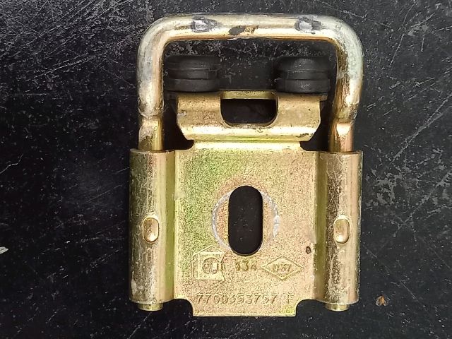 bontott RENAULT MASTER Bal hátsó Ajtózár