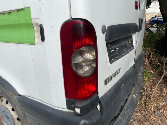 bontott RENAULT MASTER Bal Hátsó Lámpa