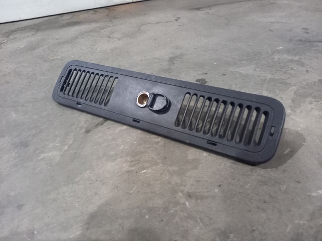 bontott RENAULT MASTER Bal Hátsó Lámpa