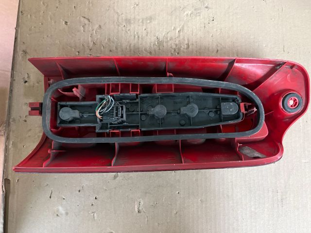 bontott RENAULT MASTER Bal Hátsó Lámpa