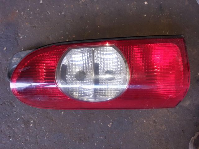 bontott RENAULT MASTER Bal hátsó Lámpabúra