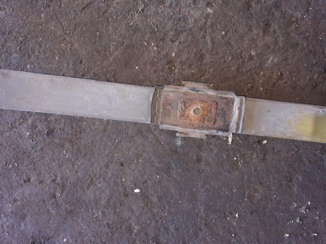 bontott RENAULT MASTER Bal hátsó Rugó