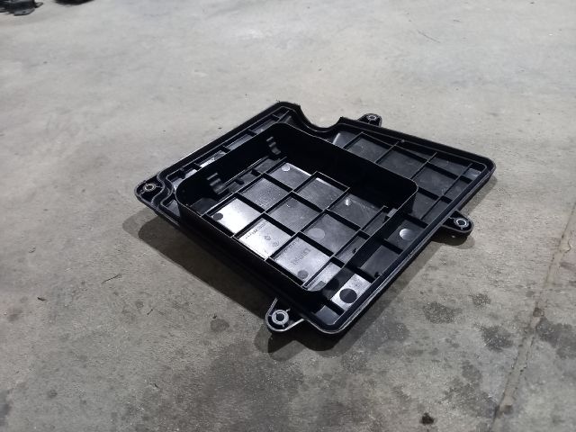 bontott RENAULT MASTER Biztosítéktábla Fedél