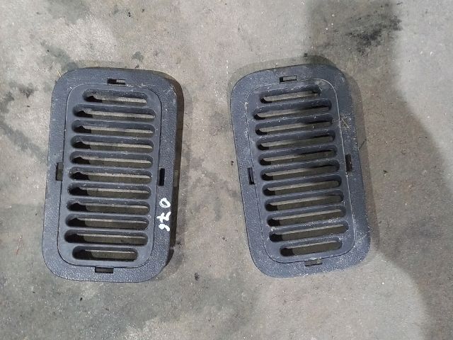 bontott RENAULT MASTER Csomagtér Szellőző Hátsó