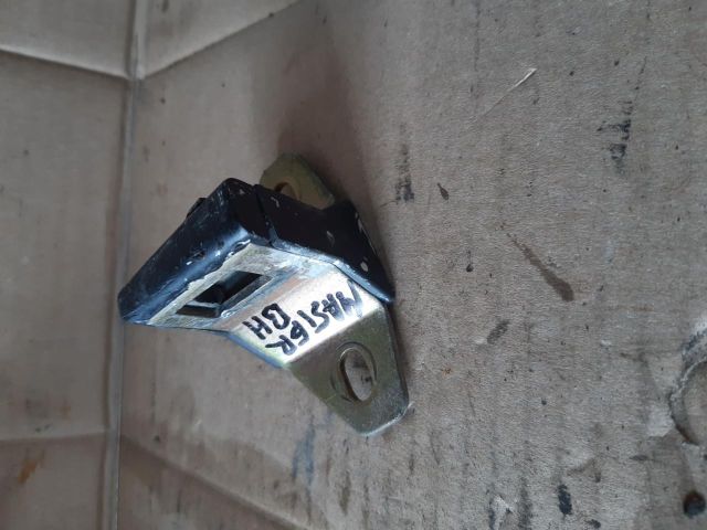 bontott RENAULT MASTER Csomagtérajtó Ütköző