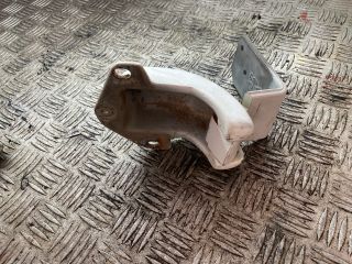 bontott RENAULT MASTER Csomagtérajtó Ütköző