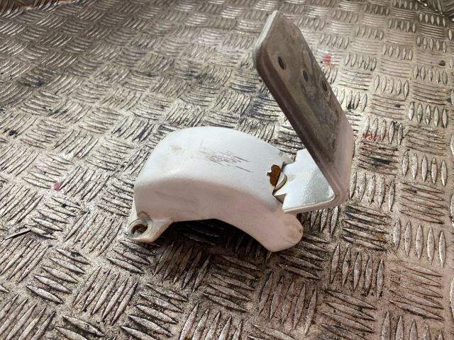 bontott RENAULT MASTER Csomagtérajtó Ütköző