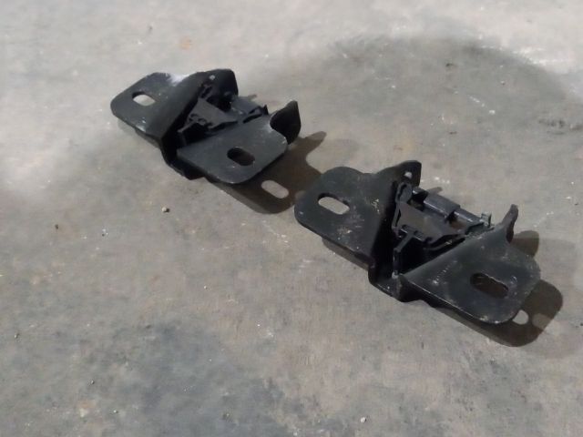 bontott RENAULT MASTER Csomagtérajtó Zárszerkezet